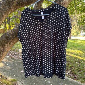 Latched Mama Black and White Star Short Sleeve Tee